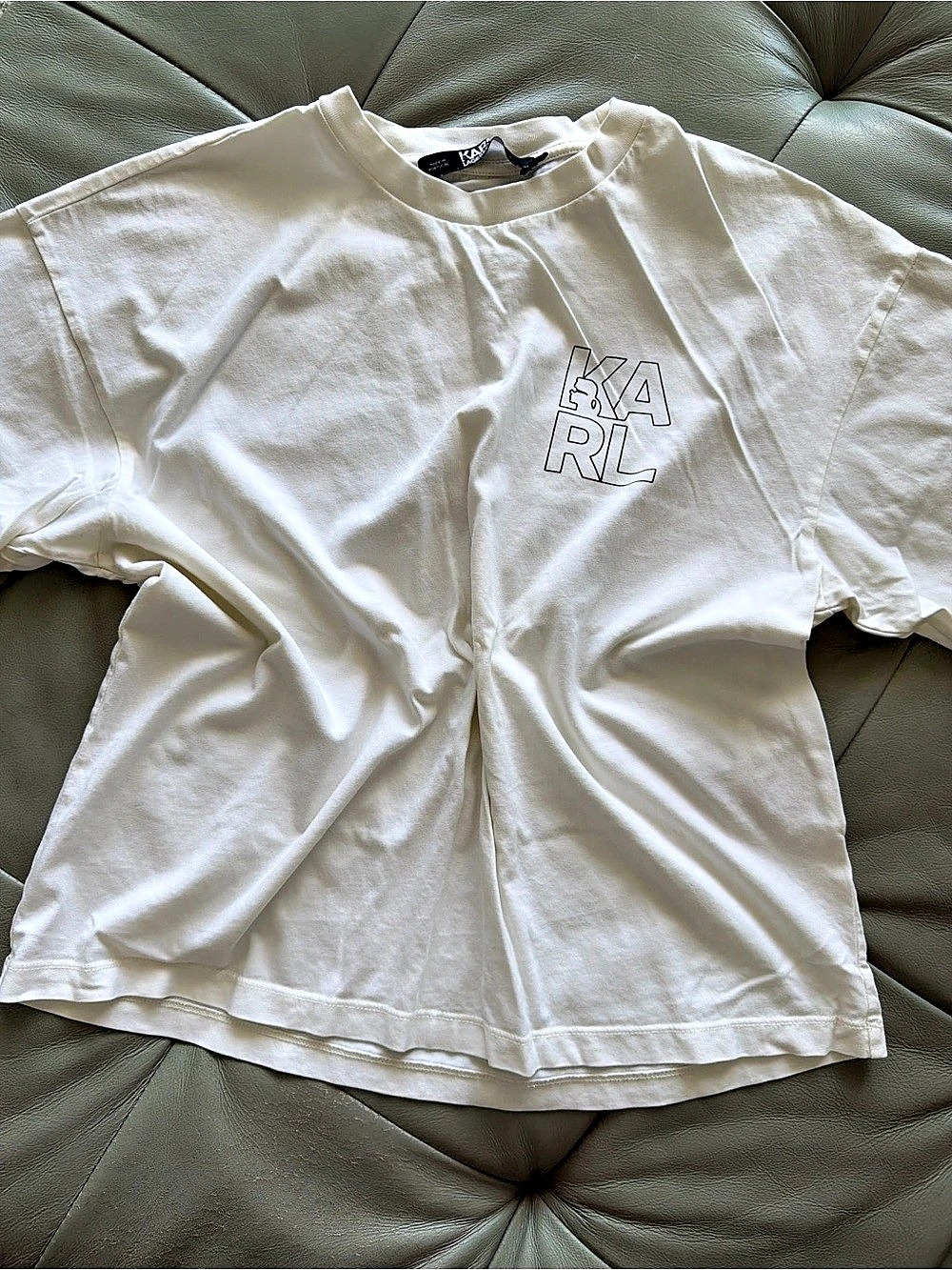 Karl Lagerfeld Logo Short Sleeve Tee in White Like New